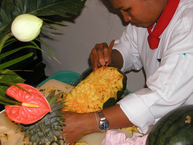 Anthurium and fruit carving.