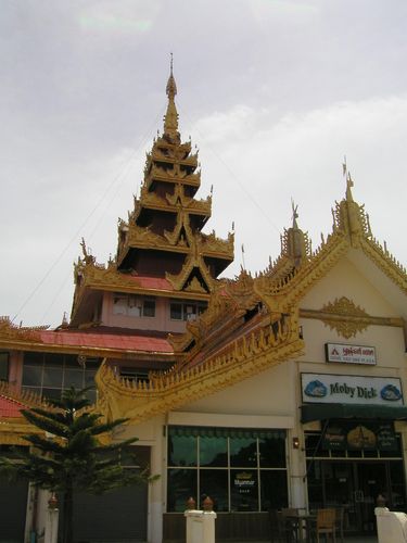Kaw Thuong Pagoda.