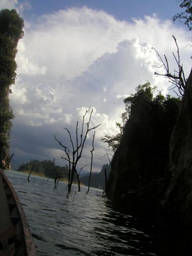 Ratchaprapha Lake.