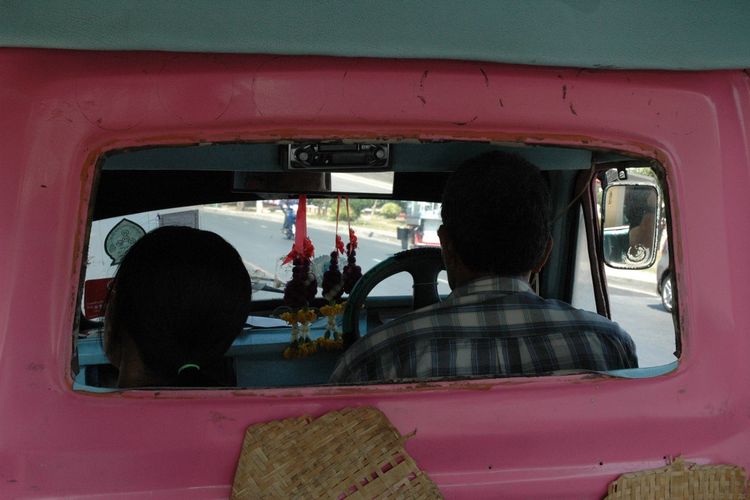 Riding in an Ayuthaya tuktuk.