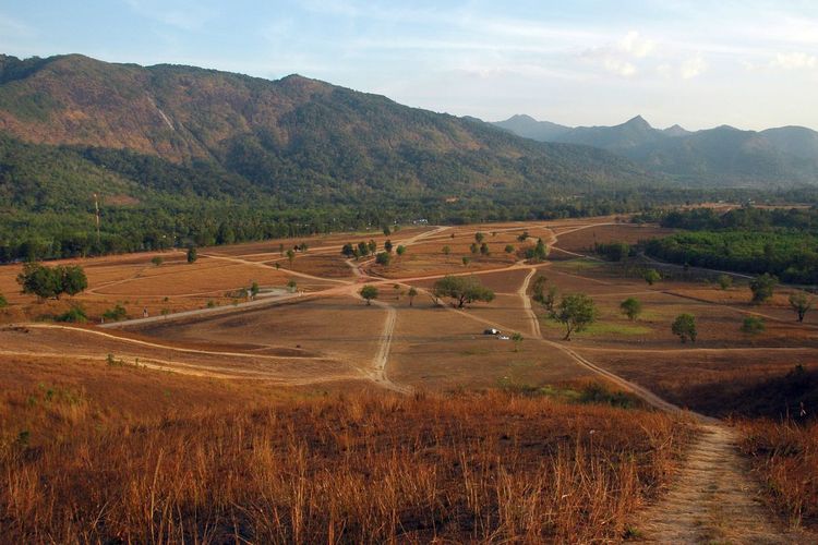Rolling hills and trails of Ranong.