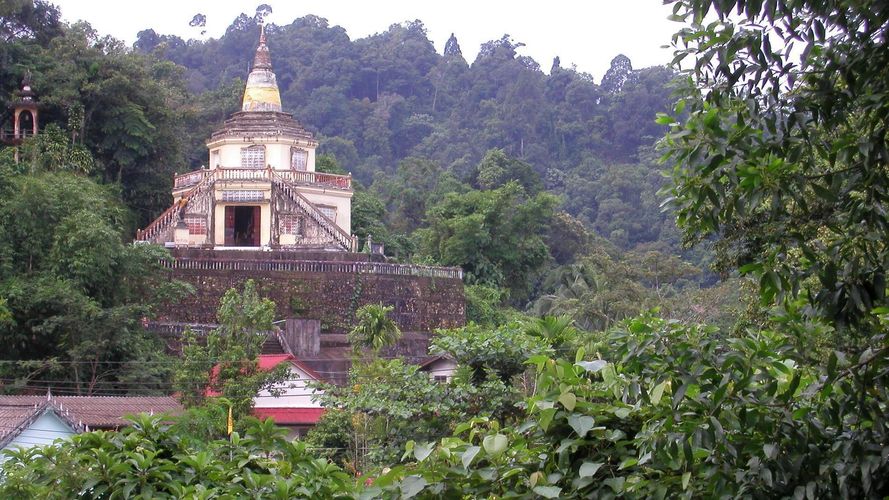 Wat Tapoparam Pagoda to bless the tin mining.